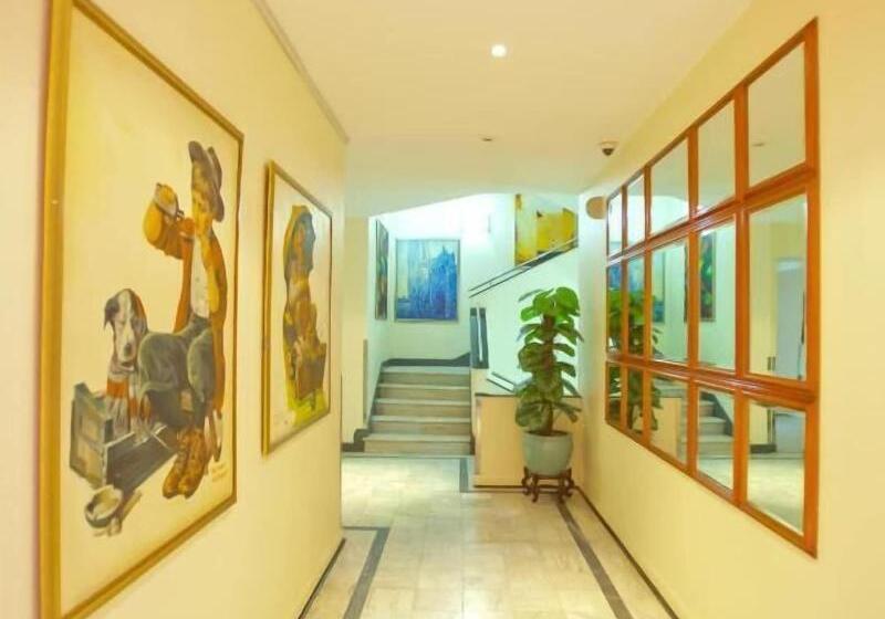 Отель Monte Carlo