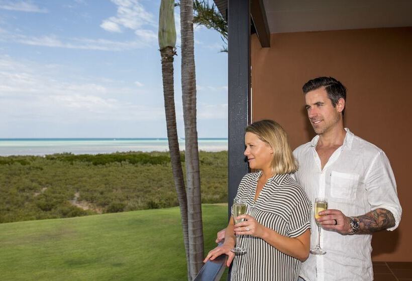 فندق Moonlight Bay Suites