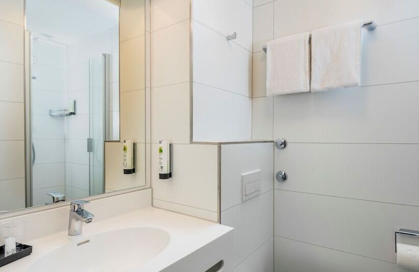 هتل Plaza Inn Karlsruhe Nord