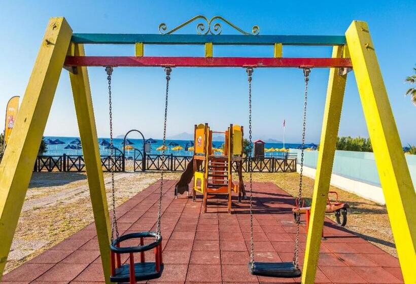 בית מלון כפרי Porto Bello Beach