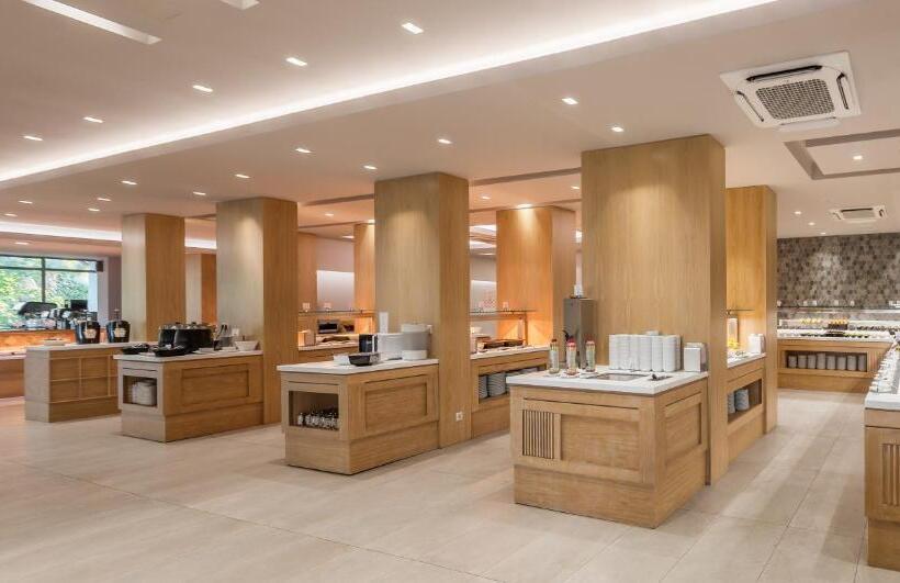 בית מלון כפרי Porto Bello Beach