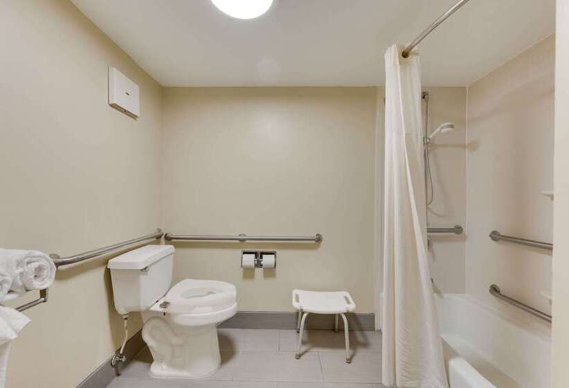 호텔 Quality Inn Airport Southeast