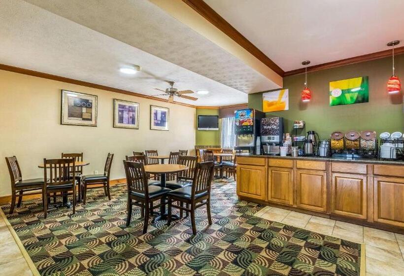 בית מלון כפרי Quality Inn I 74 Batesville