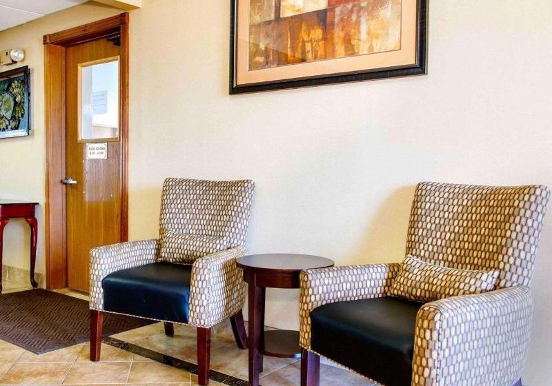 בית מלון כפרי Quality Inn I 74 Batesville