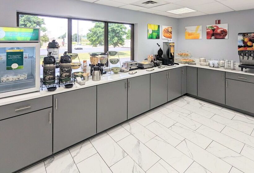 فندق Quality Inn Oak Grove Fort Campbell