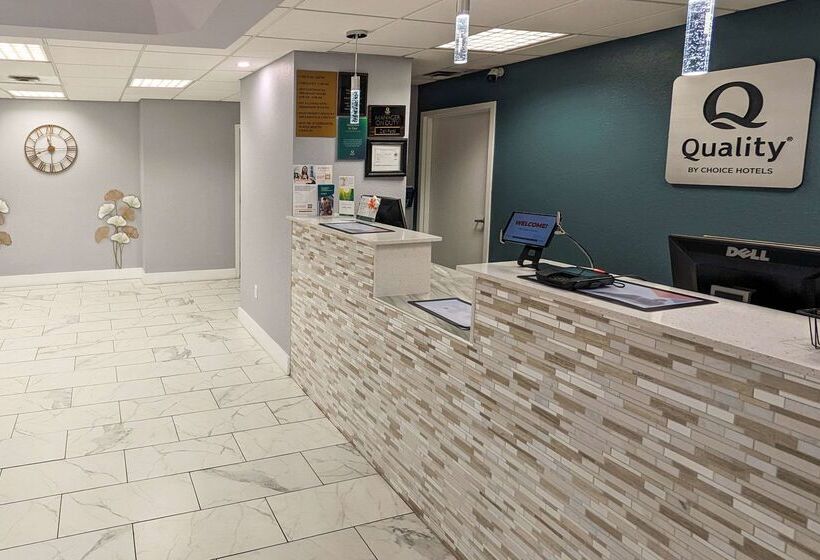 فندق Quality Inn Oak Grove Fort Campbell