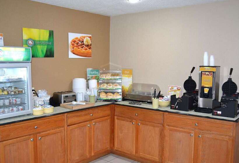 호텔 Quality Inn Raynham  Taunton