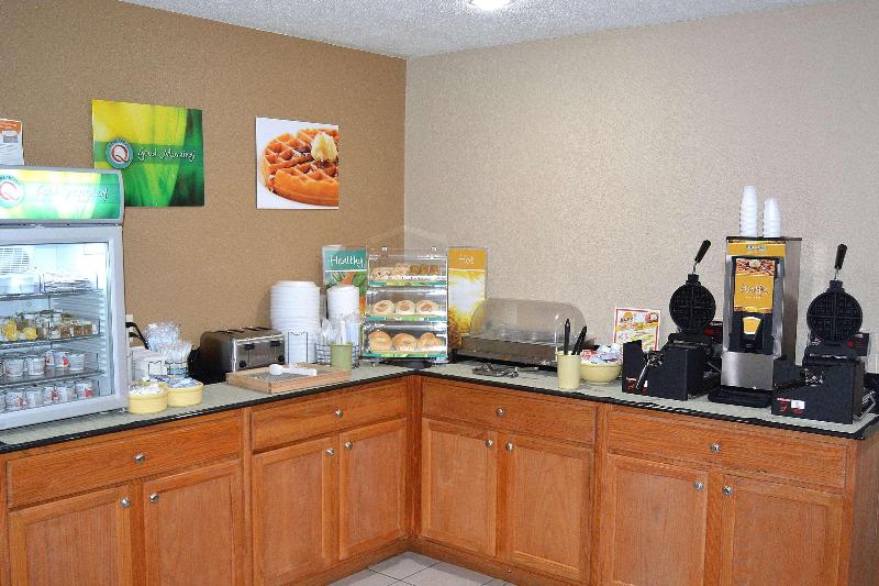 호텔 Quality Inn Raynham  Taunton