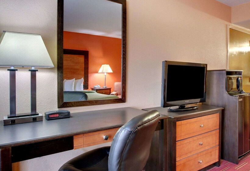 فندق Quality Inn