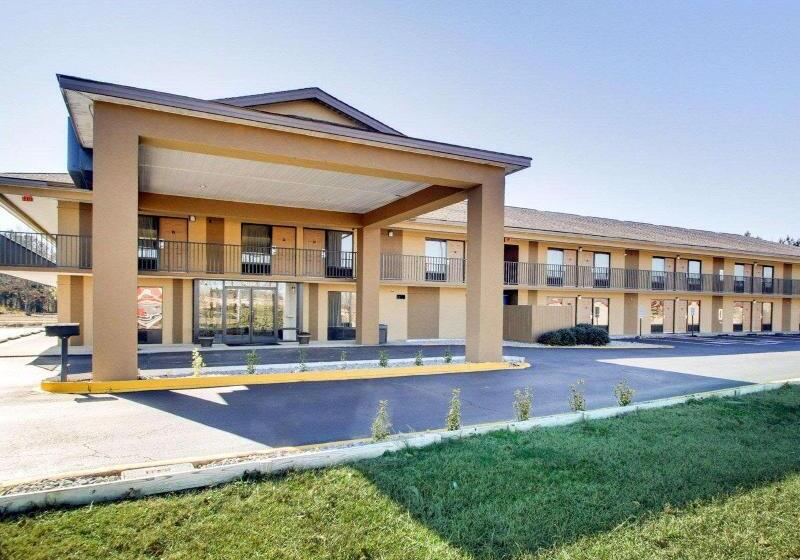 호텔 Quality Inn