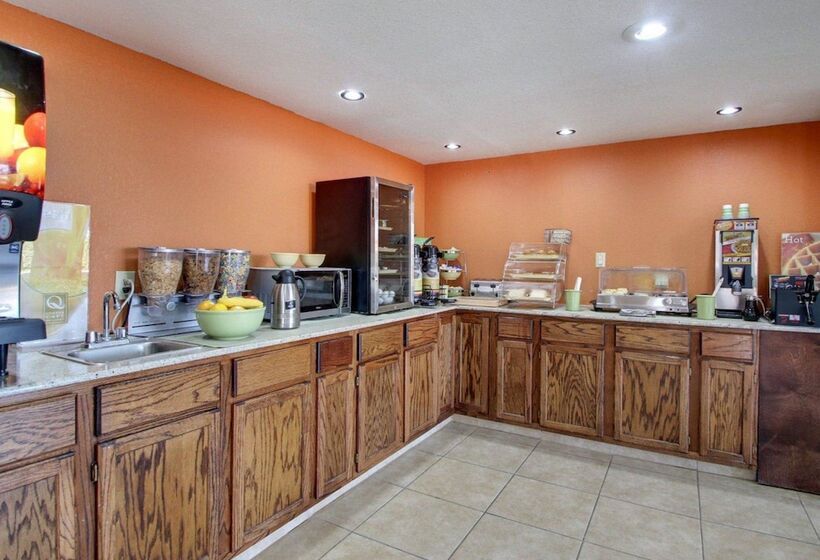 فندق Quality Inn