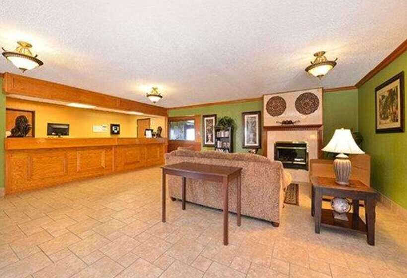 ホテル Quality Inn & Suites Grinnell Near University