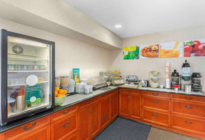 فندق Quality Inn & Suites Oceanside Near Camp Pendleton