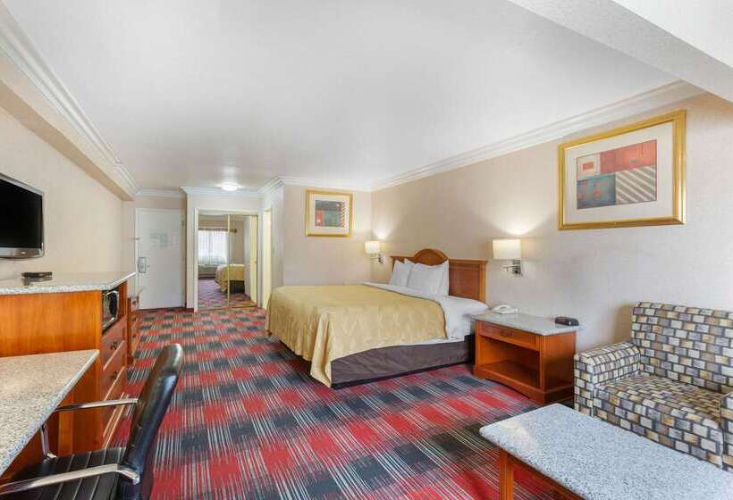 فندق Quality Inn & Suites Oceanside Near Camp Pendleton