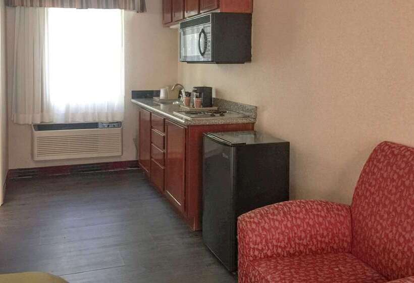 فندق Quality Inn & Suites Oceanside Near Camp Pendleton