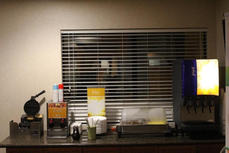 فندق Quality Inn & Suites Oceanside Near Camp Pendleton