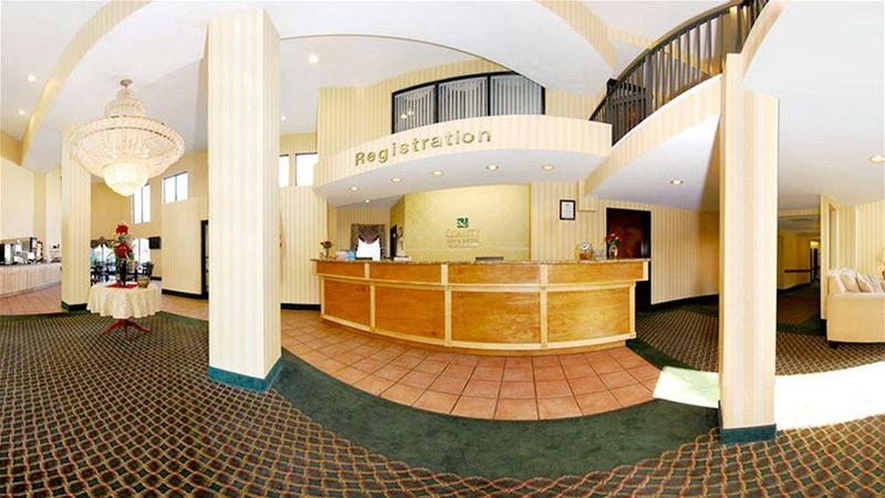 ホテル Quality Inn & Suites