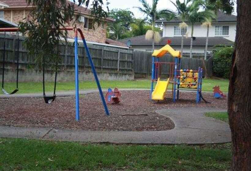 Quality Hotel Robertson Gardens