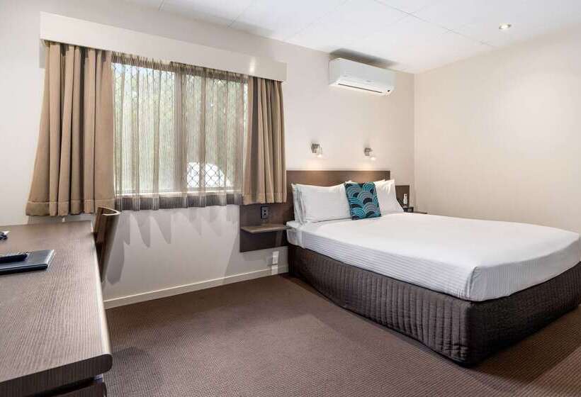 Quality Hotel Robertson Gardens