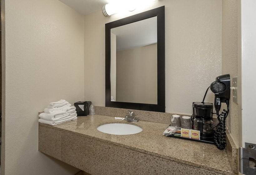 Отель Red Roof Inn Bordentown  Mcguire Afb