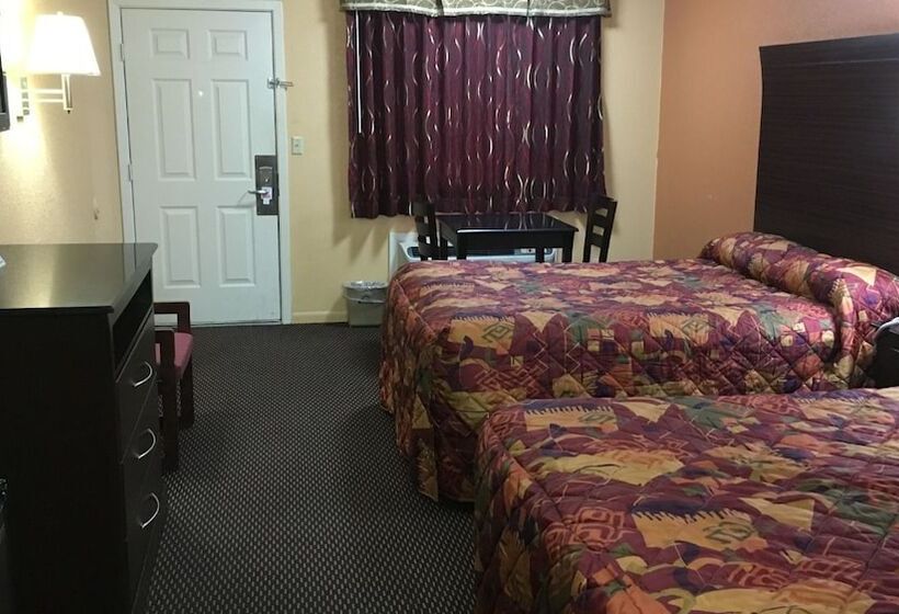 فندق Redwood Inn   White Hall