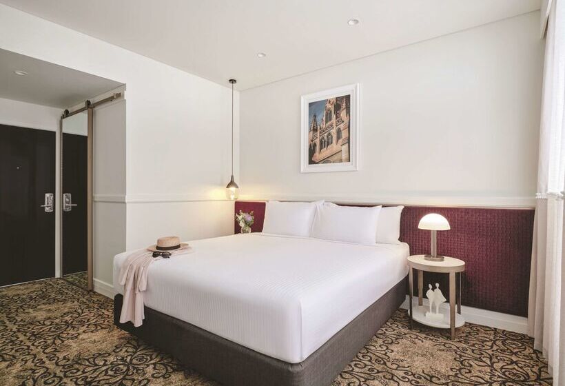 Rendezvous Hotel Melbourne