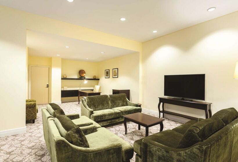 Rendezvous Hotel Melbourne