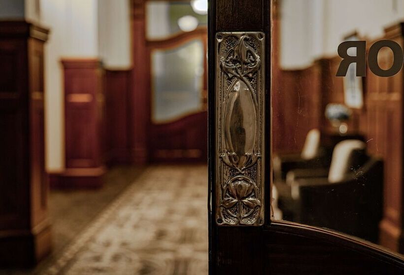 Rendezvous Hotel Melbourne