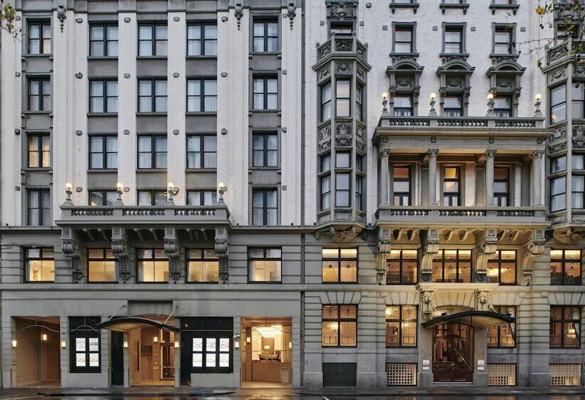 Rendezvous Hotel Melbourne