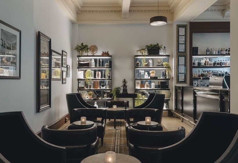 Rendezvous Hotel Melbourne