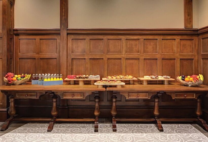 Rendezvous Hotel Melbourne