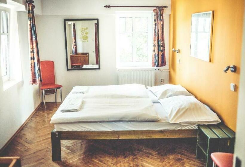 Retro Hotel Pod Zvičinou