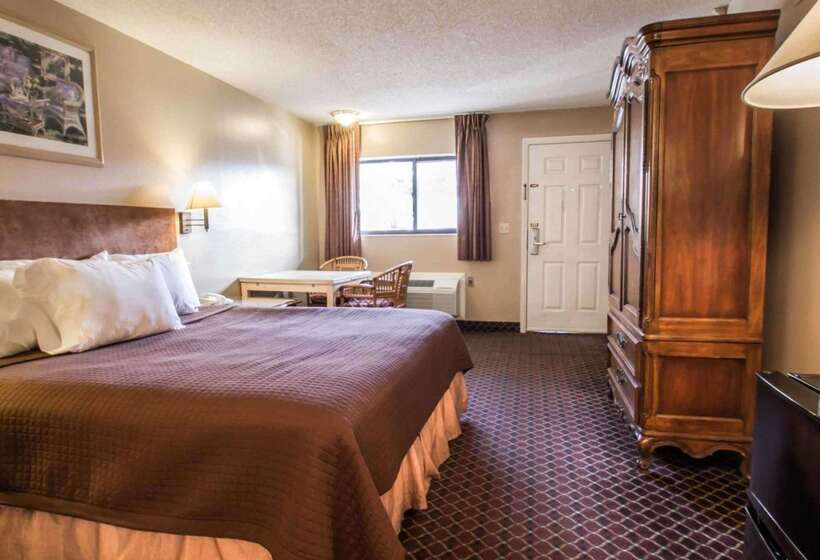 فندق Rodeway Inn