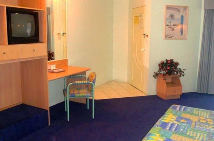 호텔 Runaway Bay Motor Inn