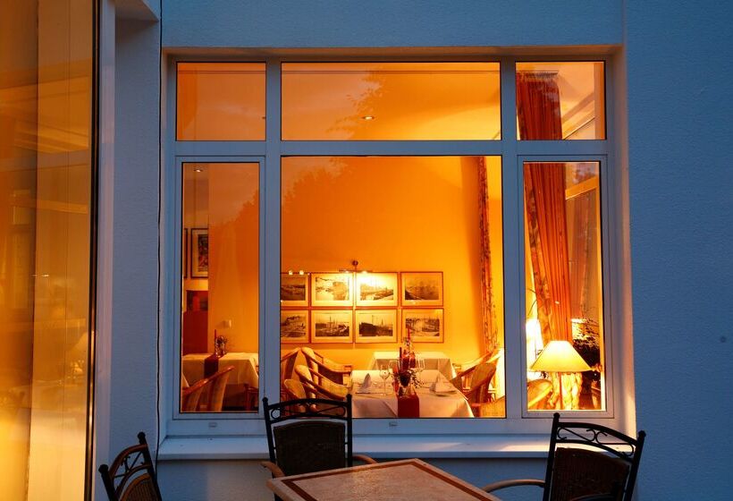 Seehotel Grossherzog Von Mecklenburg