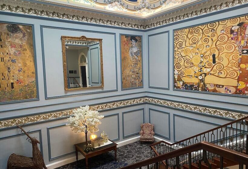 Отель Shrigley Hall