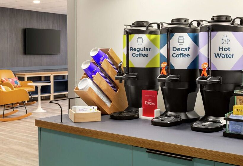 هتل Spark By Hilton Mystic Groton