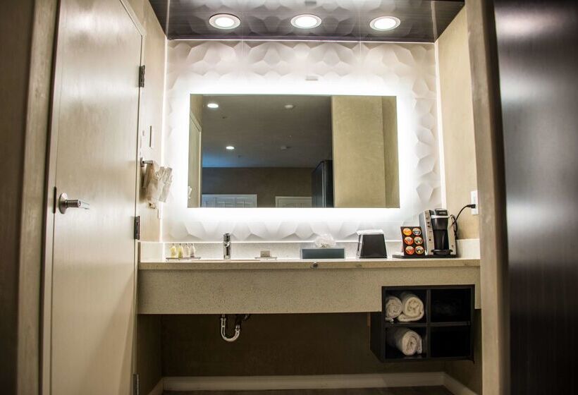 هتل Surestay Plus By Best Western Santa Clara Silicon Valley