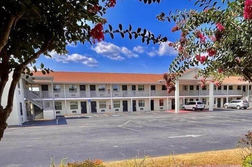 فندق Sylvania Inn Sylvania,statesboro, Ga Georgia Southern Univ Gsu