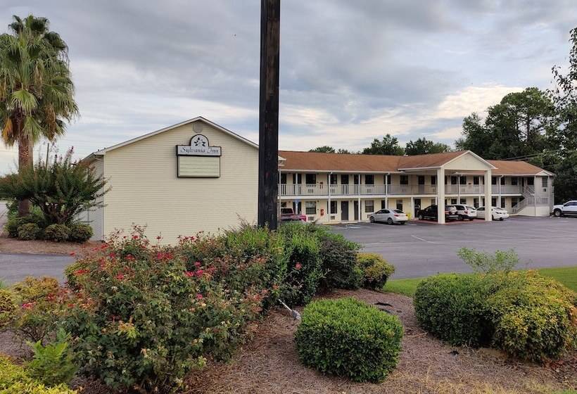 ホテル Sylvania Inn Sylvania,statesboro, Ga Georgia Southern Univ Gsu