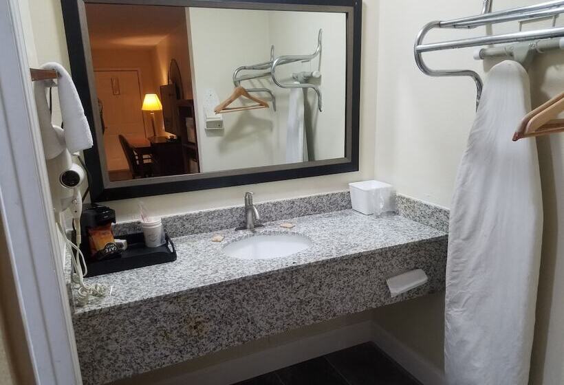 ホテル Sylvania Inn Sylvania,statesboro, Ga Georgia Southern Univ Gsu