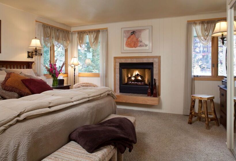 هتل Tamarack Townhomes   Coraltree Residence Collection