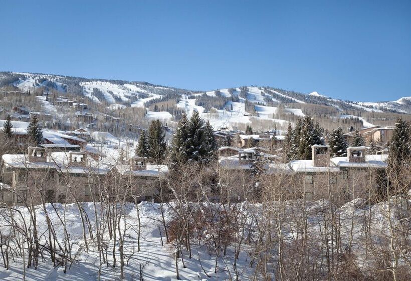 Отель Tamarack Townhomes Coraltree Residence Collection