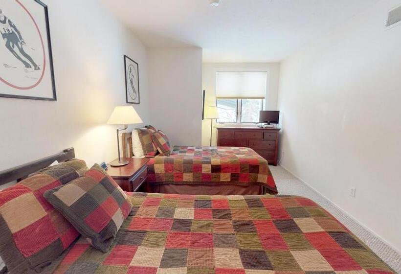 هتل Tamarack Townhomes   Coraltree Residence Collection