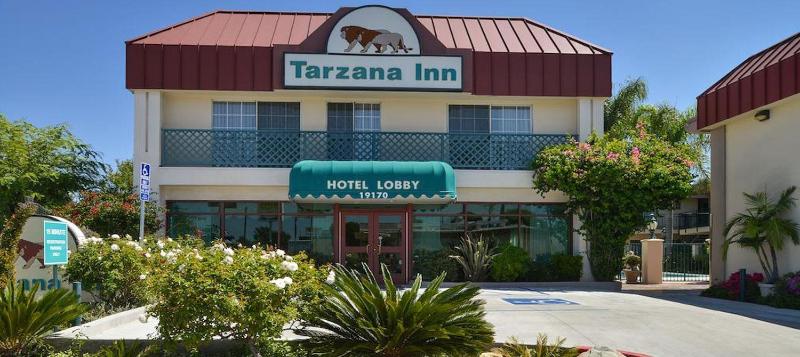 בית מלון כפרי Tarzana Inn