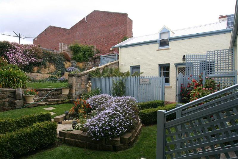 هتل The Lodge On Elizabeth Boutique