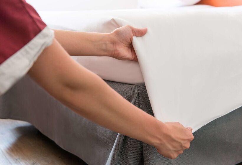 酒店 The Originals City, Hôtel La Belle étape, Brignoles