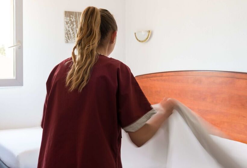 酒店 The Originals City, Hôtel La Belle étape, Brignoles