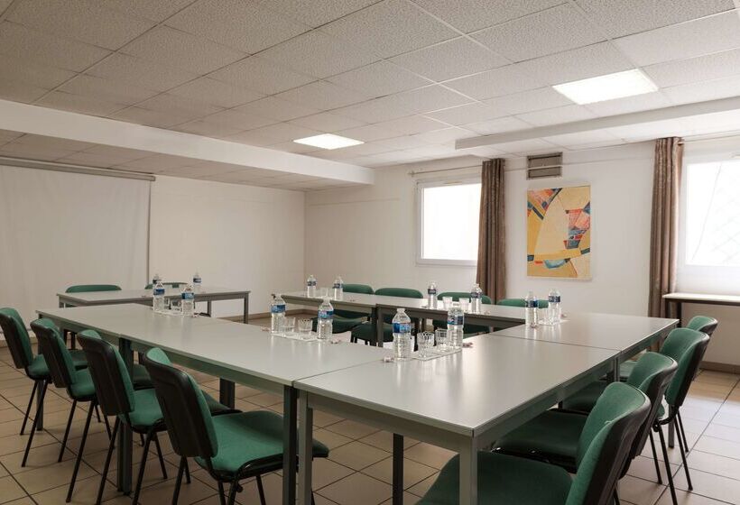 酒店 The Originals City, Hôtel La Belle étape, Brignoles