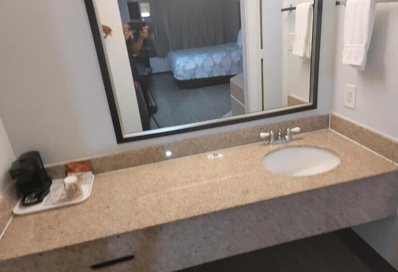 فندق Studio 6 Suites Hinesville, Ga